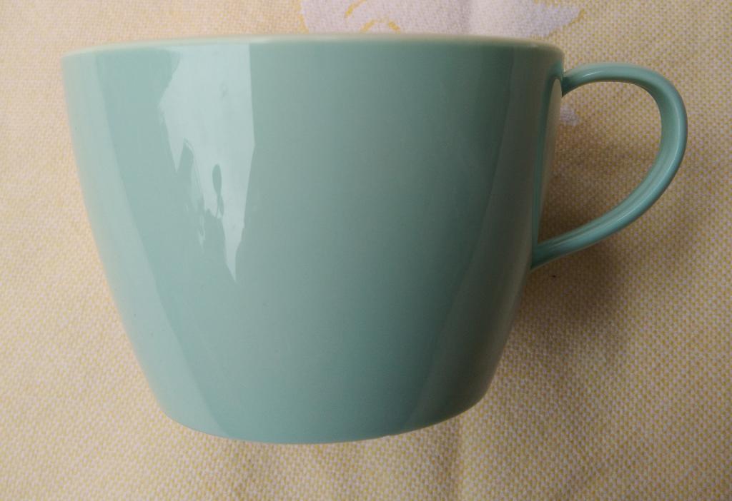2 color plastic cup
